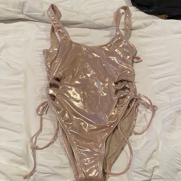 NWT bikini lab swimsuit - Picture 3 of 5